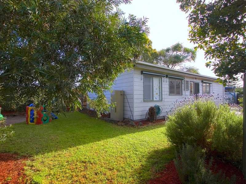 54A Ella Grove, Chelsea VIC 3196