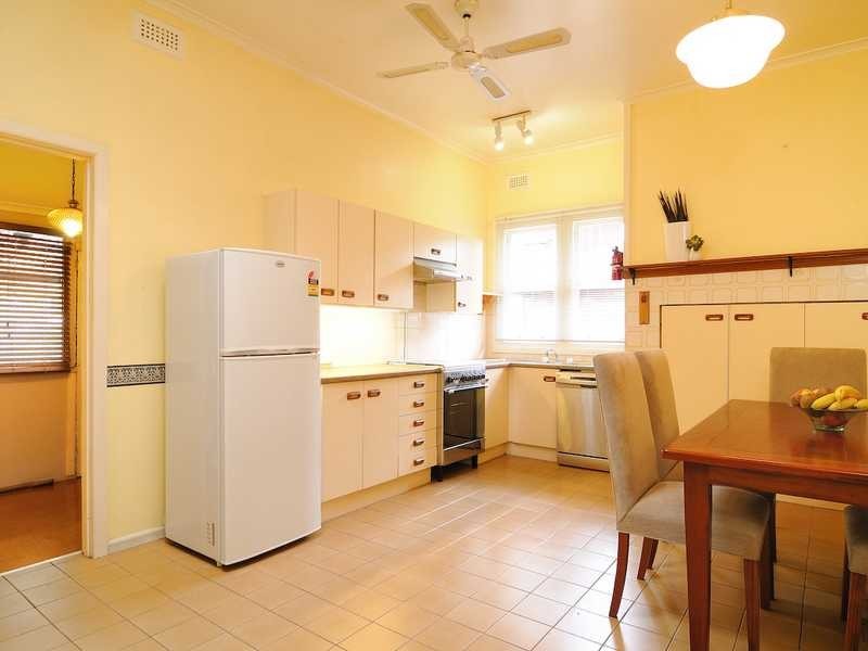 1/8 Golden Avenue, Chelsea VIC 3196