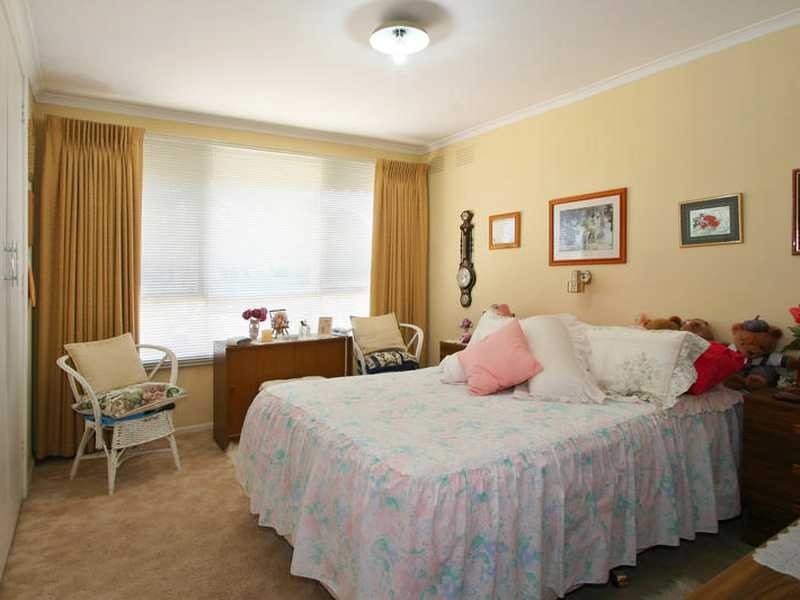 1/8 Woodbine Grove, Chelsea VIC 3196