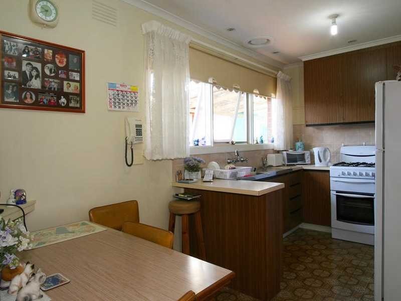 1/8 Woodbine Grove, Chelsea VIC 3196