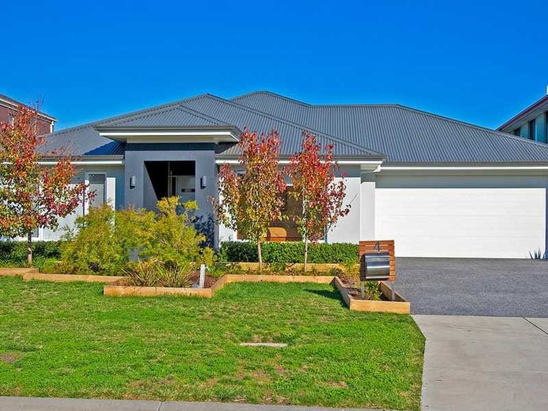 4 Bluegrass Close, Waterways VIC 3195