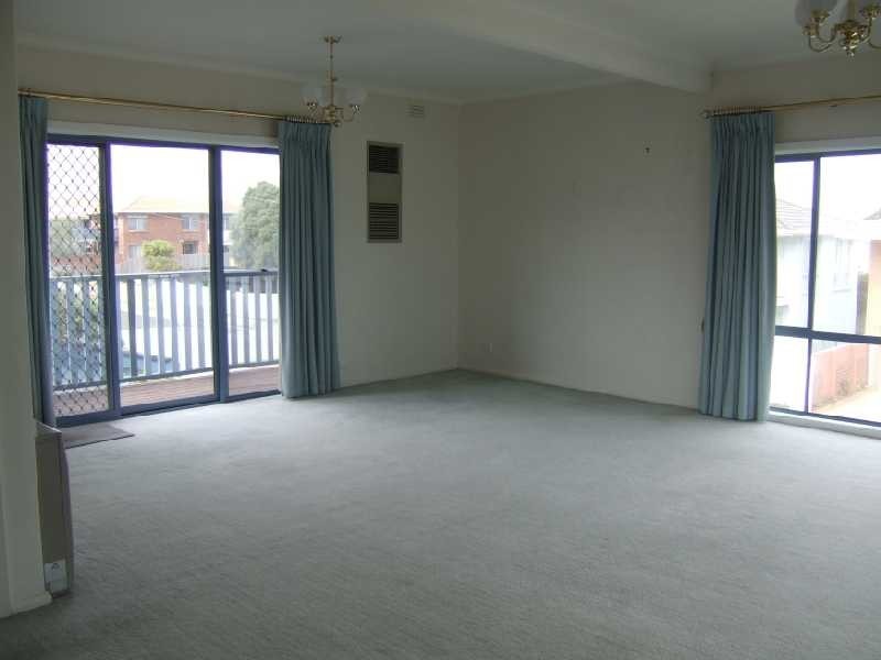 19 Newington Parade, Chelsea VIC 3196