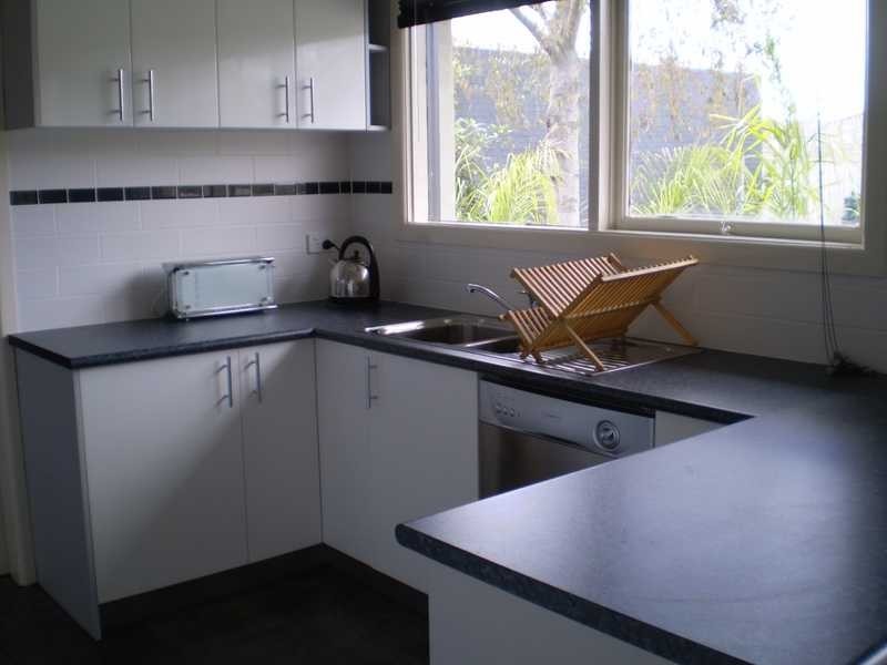 9 Randall Avenue, Edithvale VIC 3196