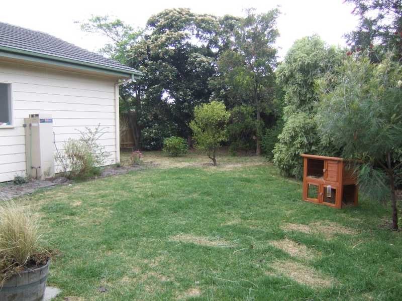 12 Downs Road, Seaford VIC 3198