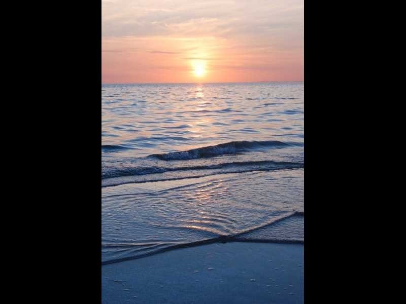 Apartment 4/4 The Strand, Chelsea VIC 3196