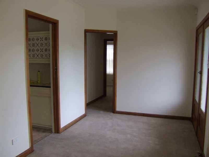 23 Raymond Avenue, Seaford VIC 3198