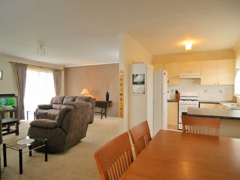 82 Fraser Avenue, Edithvale VIC 3196