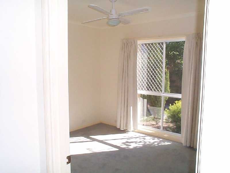 2/37 Royal Road, Bonbeach VIC 3196