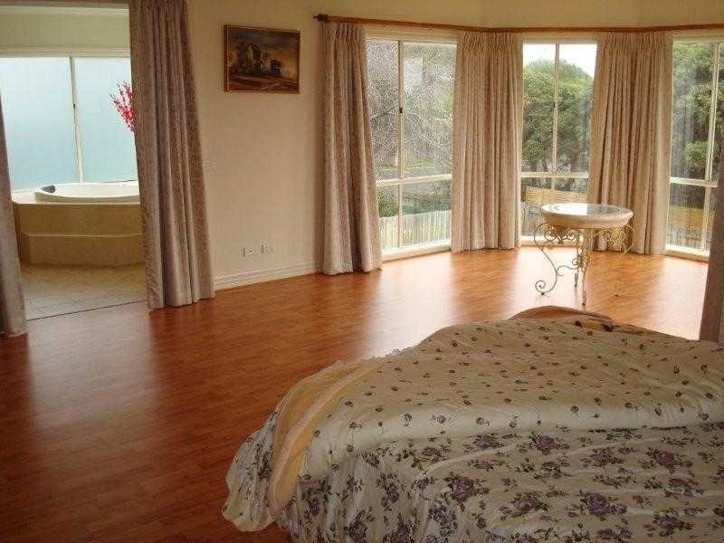 7 Duncan Avenue, Seaford VIC 3198