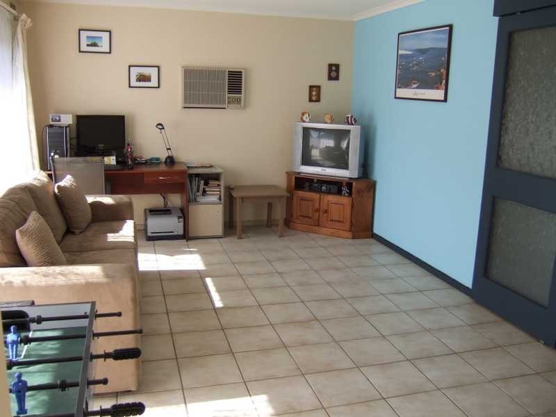 11 Pace Crescent, Chelsea VIC 3196