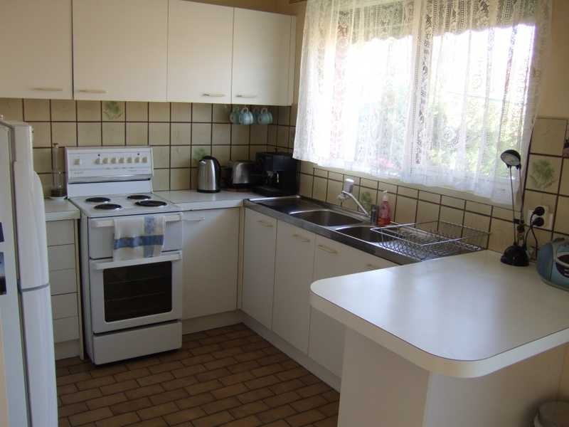 11 Pace Crescent, Chelsea VIC 3196