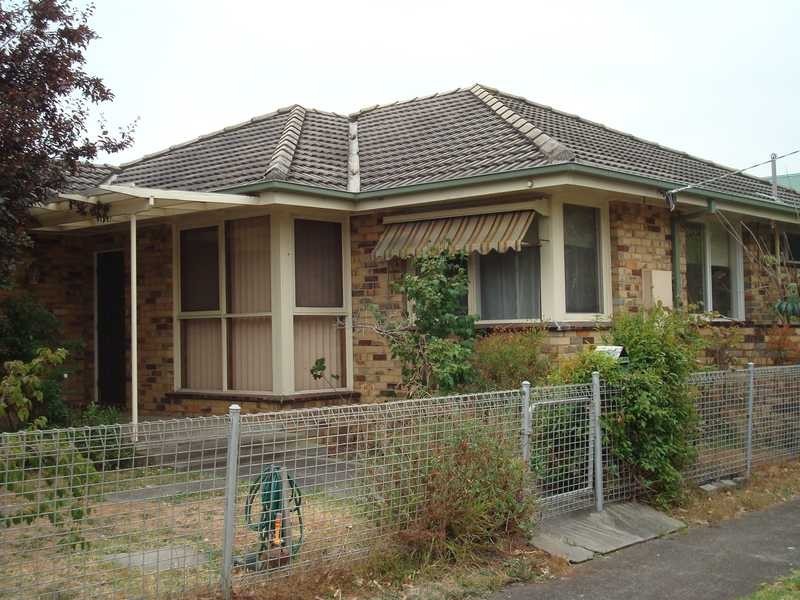 12 Bayside Grove, Seaford VIC 3198