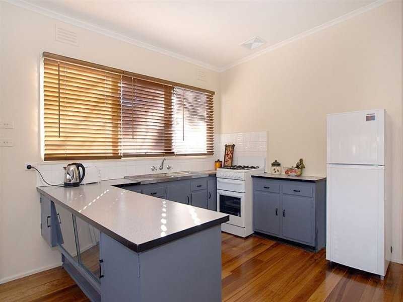 11 Denbigh Road, Seaford VIC 3198