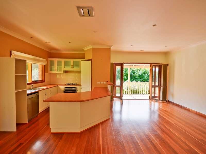 24 Rosemary Cct, Bowral NSW 2576