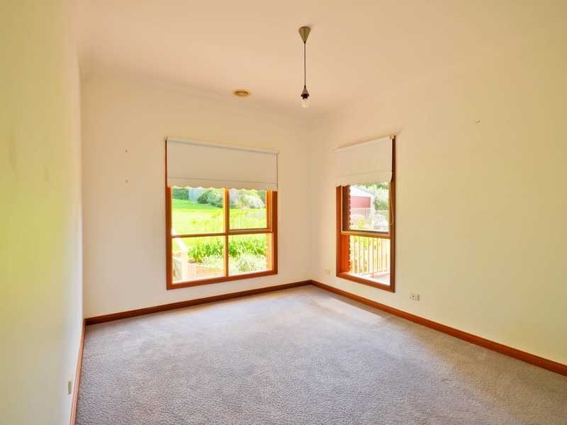 24 Rosemary Cct, Bowral NSW 2576