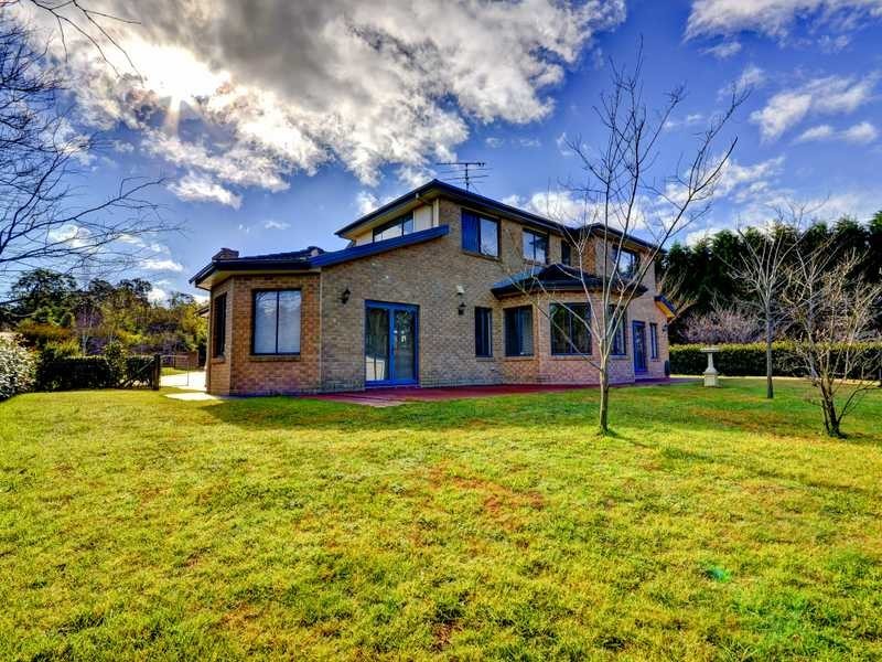 28 Carisbrooke Row, Bowral NSW 2576