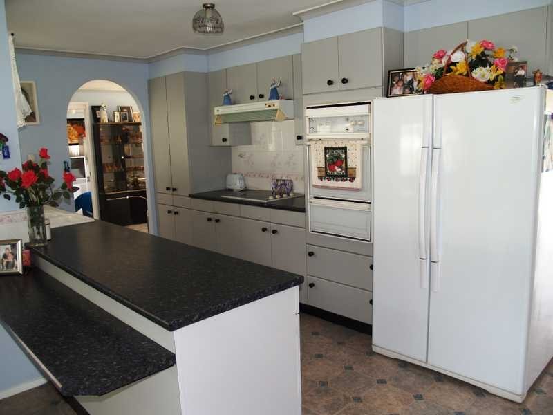 77 Colo St, Welby NSW 2575