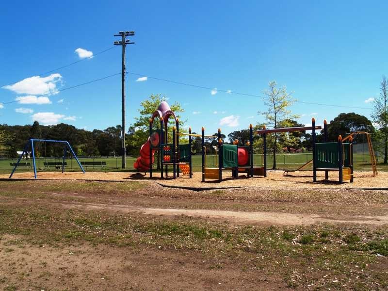 77 Colo St, Welby NSW 2575