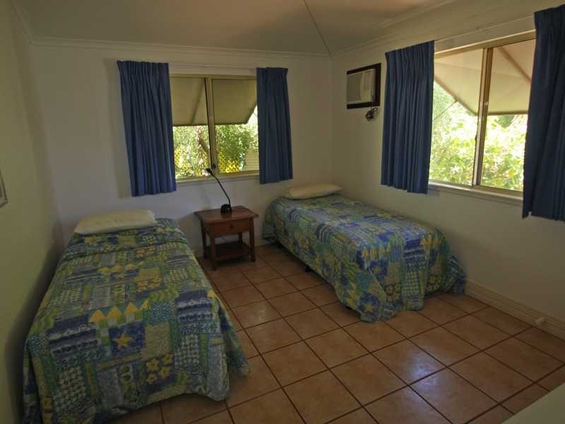 Unit 2/225 Port Drive, Minyirr WA 6725