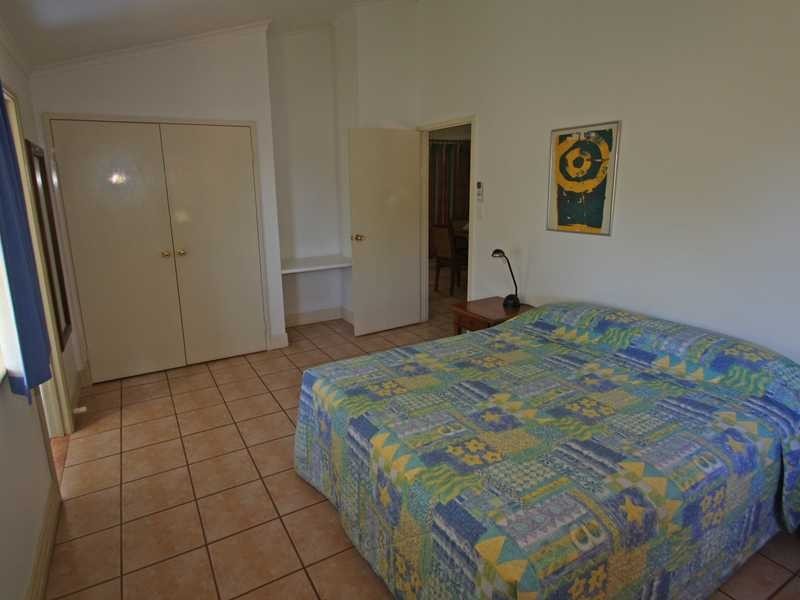 Unit 2/225 Port Drive, Minyirr WA 6725