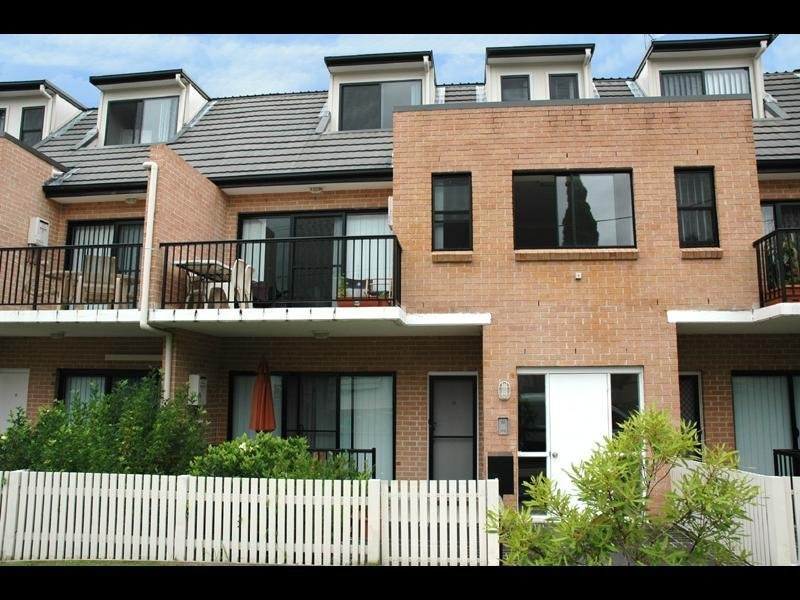 3 Stanhope Row, Bella Vista NSW 2153