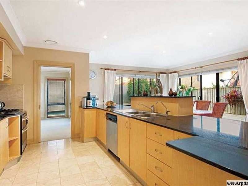 30 Giovanna Ct, Castle Hill NSW 2154