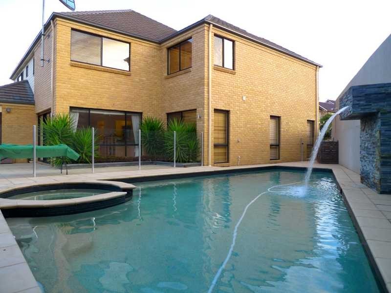 30 Giovanna Ct, Castle Hill NSW 2154