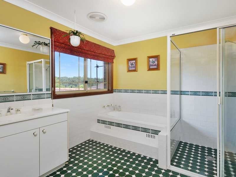 74 Gindurra Ave, Castle Hill NSW 2154