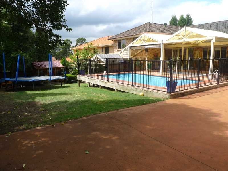 16 Tawmii Place, Castle Hill NSW 2154