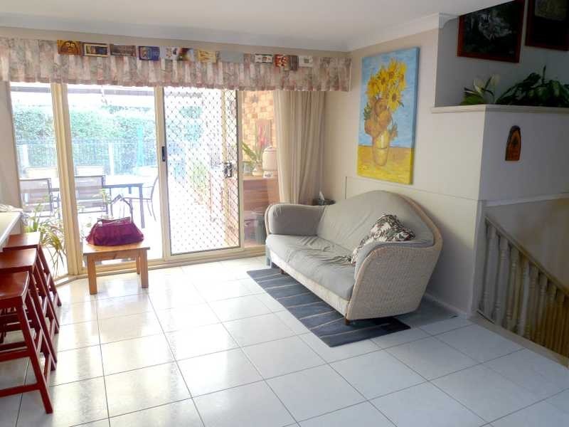 16 Tawmii Place, Castle Hill NSW 2154