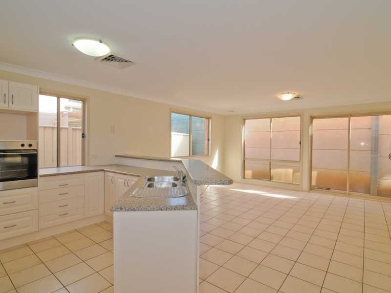 9 Mars Way, Glenwood NSW 2768