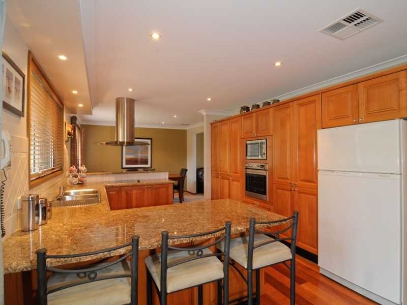 11 Carinda Drive, Glenhaven NSW 2156