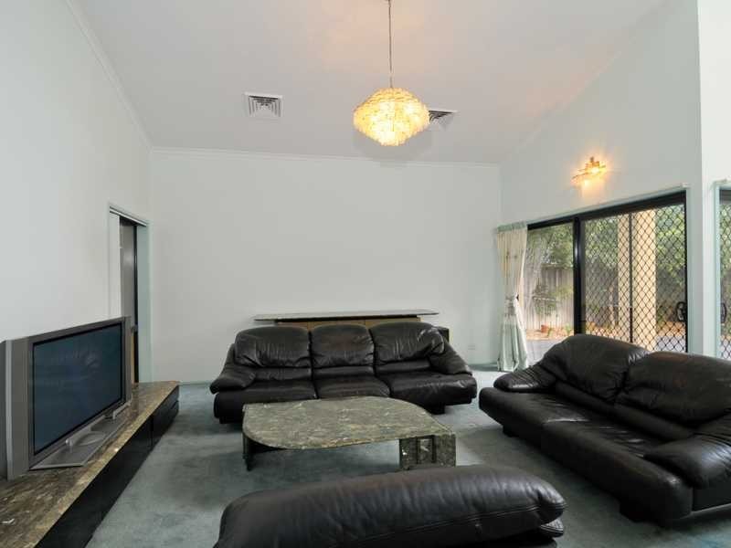 12 Linford Place, Beaumont Hills NSW 2155