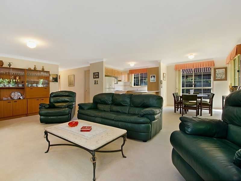 8 Lyndhurst Way, Cherrybrook NSW 2126