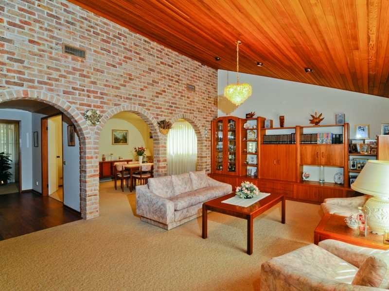 6 Sandhurst Crescent, Glenhaven NSW 2156