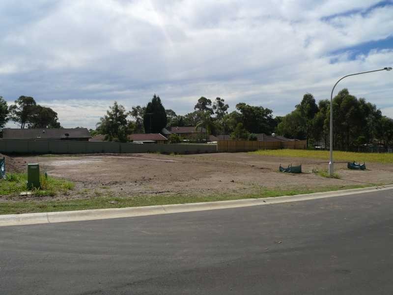 19 Pevensey St, Castle Hill NSW 2154