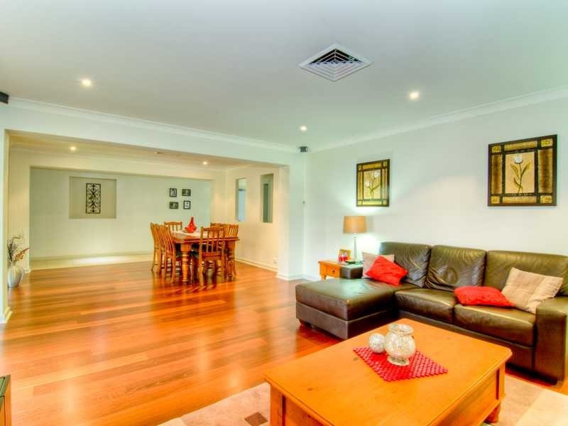 3 Bishopsgate Avenue, Castle Hill NSW 2154