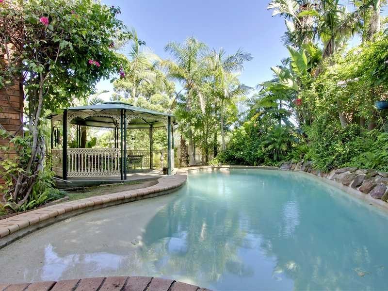 10 Coomalie Ave, Castle Hill NSW 2154