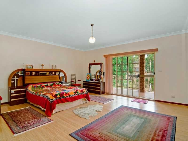 11 Amelia Godbee Ave, Glenhaven NSW 2156