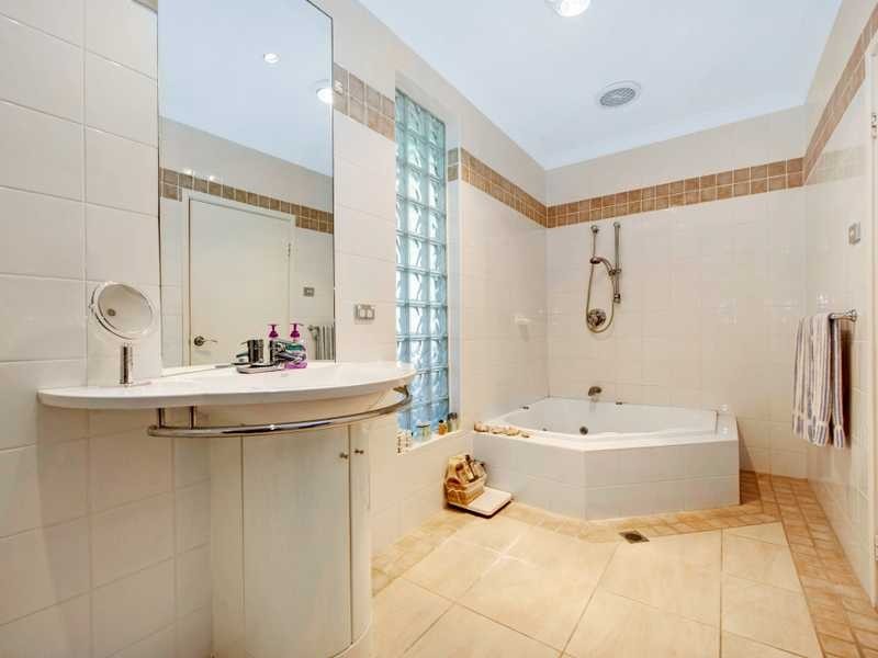 20 Greenbank Drive, Glenhaven NSW 2156