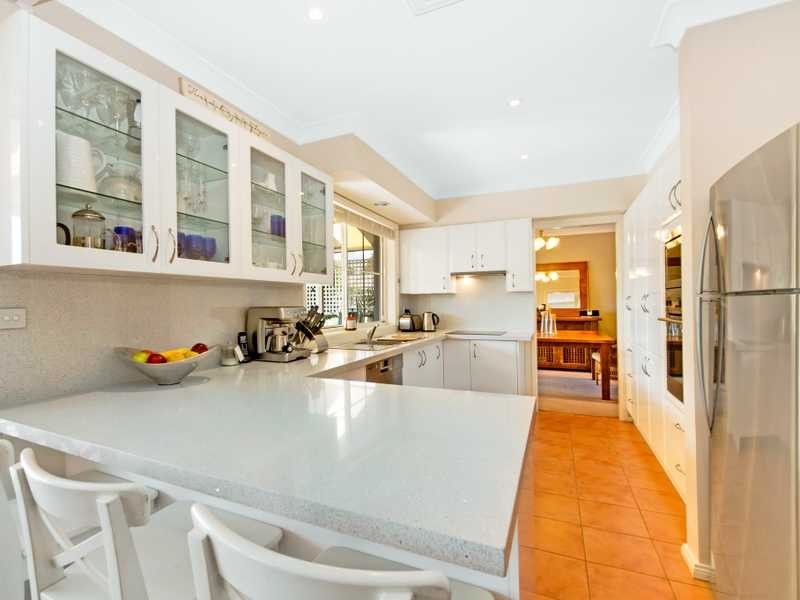 8 The Village Pl, Dural NSW 2158