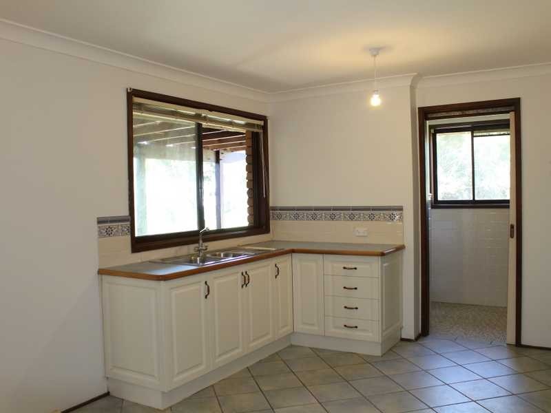 25 Kenneth Ave, Baulkham Hills NSW 2153