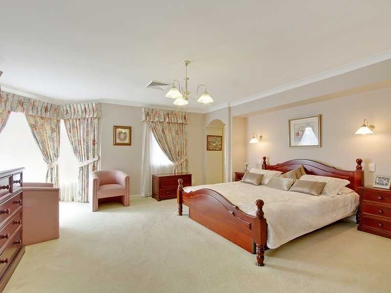 16 Ellerslie Dr, West Pennant Hills NSW 2125