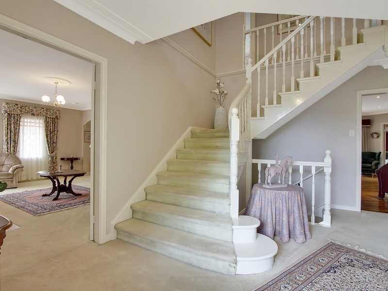 16 Ellerslie Dr, West Pennant Hills NSW 2125