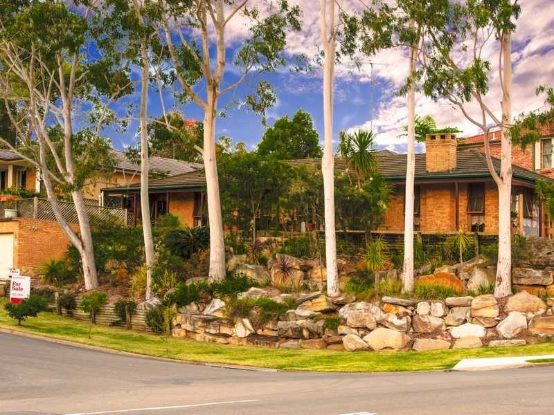 1 Bishopsgate Ave, Castle Hill NSW 2154