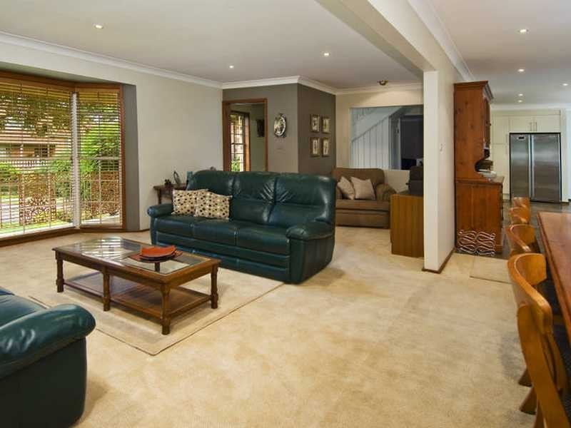 28 Crestwood Drive, Baulkham Hills NSW 2153