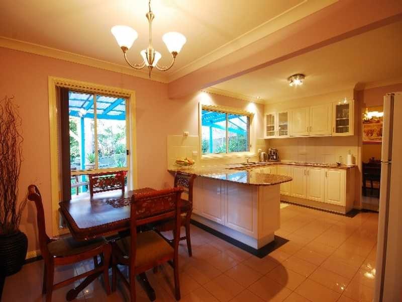 11 Jarrah Place, Castle Hill NSW 2154