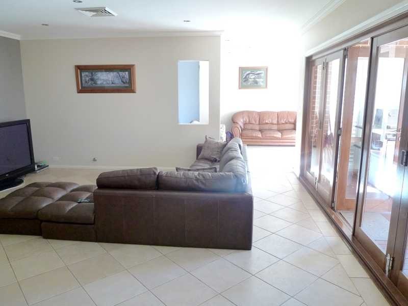 48 Sanctuary Drive, Beaumont Hills NSW 2155