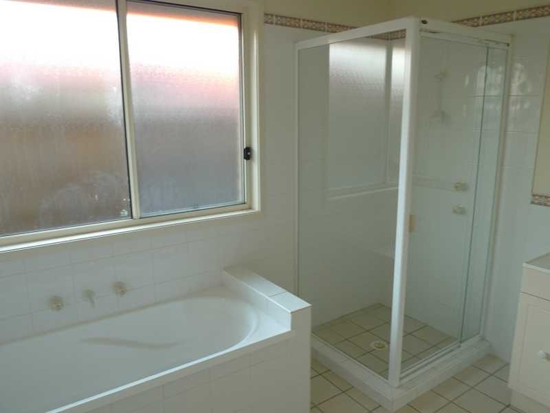 33 Park Ridge Cct, Kellyville NSW 2155