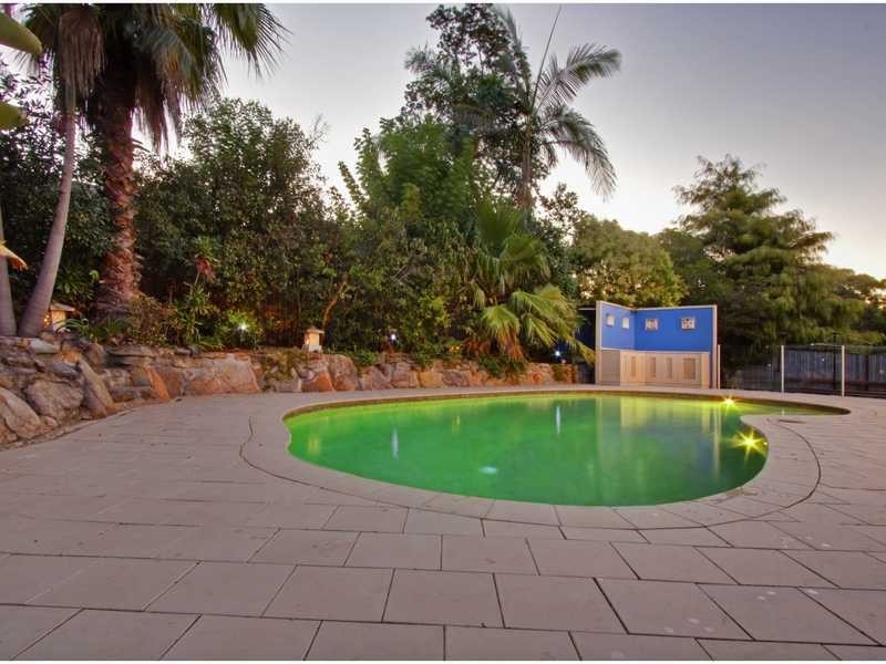 18 Woodchester Close, Castle Hill NSW 2154